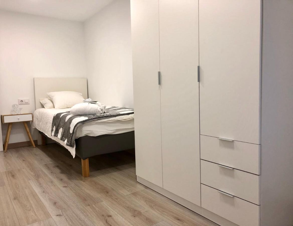 Monresidence Cavall Bernat Manresa Exterior foto